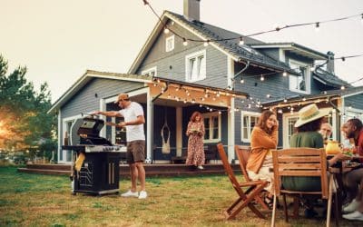 Keep Your Backyard and Summer Gatherings Pest-Free